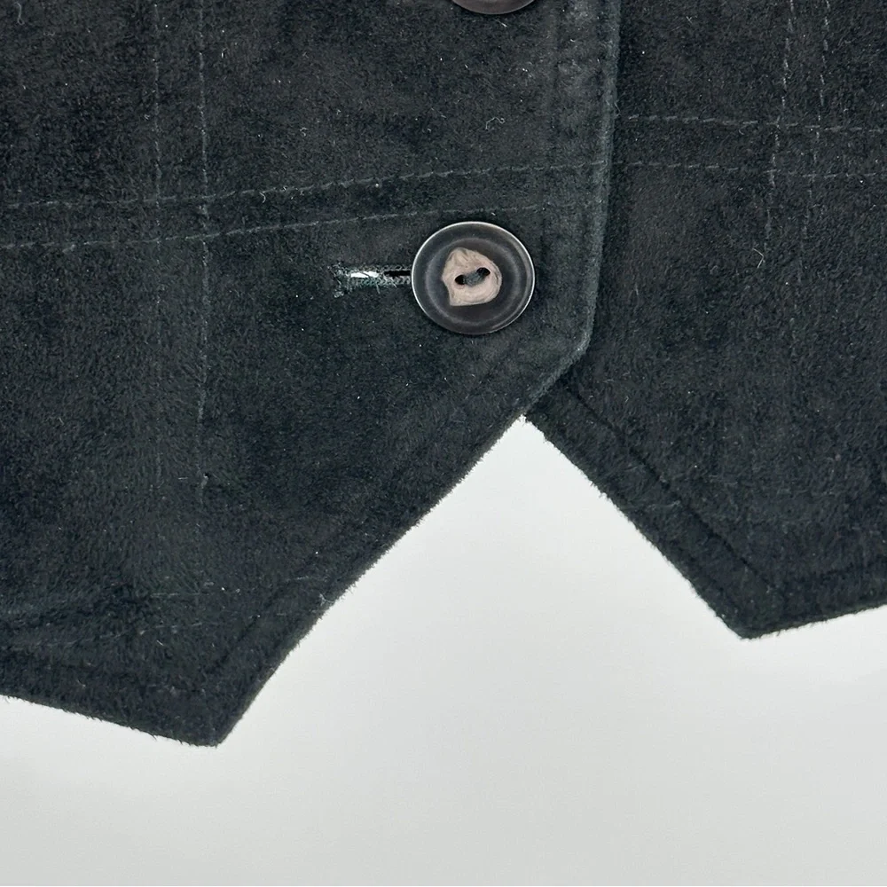 Women’s Large Black Suede Knit Button-Up Vest Monochrome Contemporary‎ - Picture 8 of 9